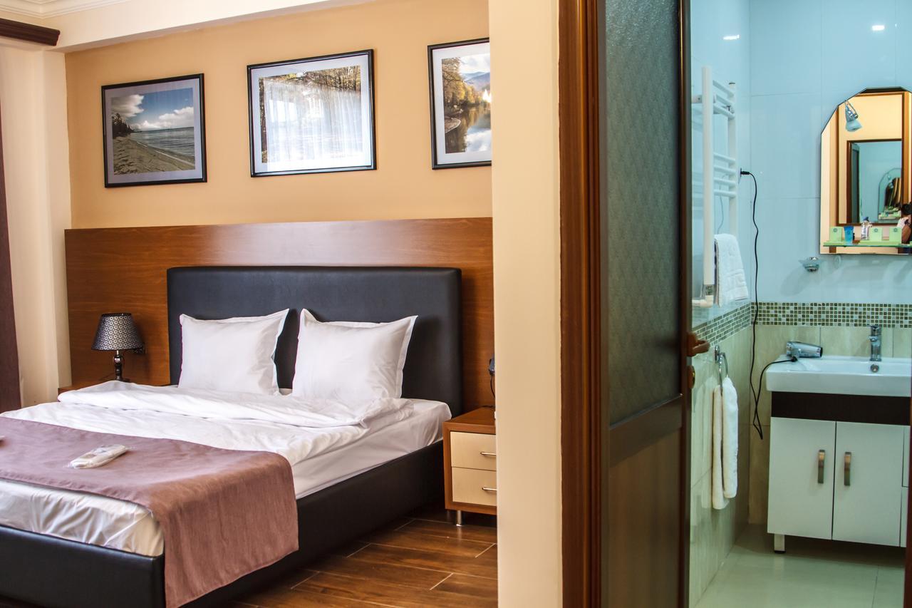 Hotel Plaza Viktoria Gyumri Luaran gambar
